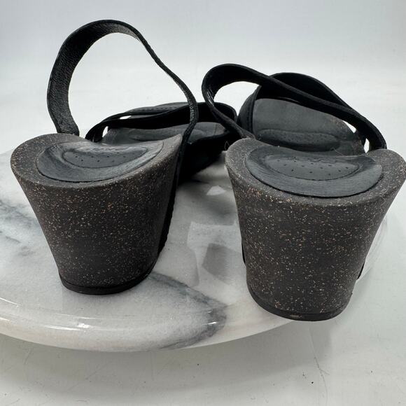 Teva black leatherstrappy wedges - Picture 4 of 6